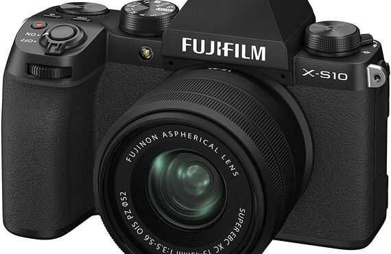 梅田のおすすめ FUJIFILM 富士フイルム X-S10 レンズキット XC15-45の高い買取価格 百獣のカメラ買取王が高価買い取り