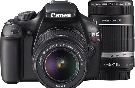 滋賀のおすすめCanon キャノン EOS Kiss X50 ダブルズームキット高い買取価格 売るなら買取王カメライオンが高価買取