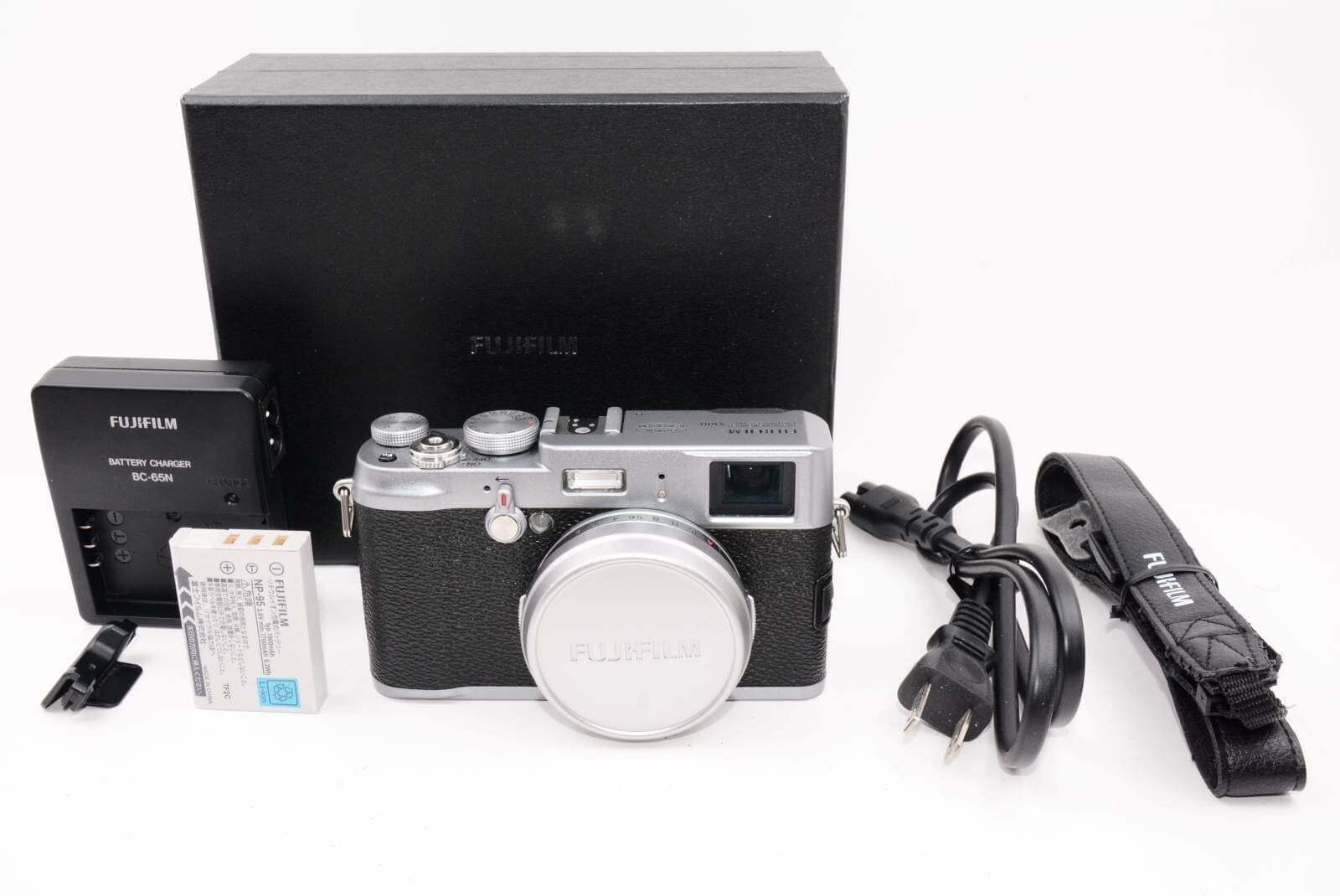 FUJIFILM 富士フィルム FinePix X100