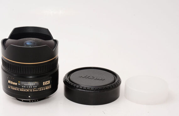 梅田おすすめ Nikon ニコン 10.5mm f/2.8Gの高い買取価格 売るなら百獣のカメラ買取王が高価買い取り