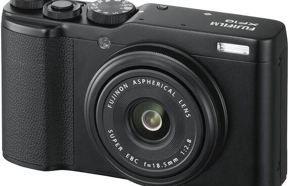 奈良のおすすめ FUJIFILM 富士フイルム XF10 高い買取価格 売るなら百獣のカメラ買取王 カメライオンが高価買い取り