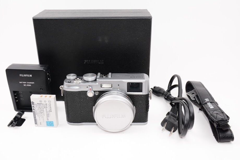 FUJIFILM フジフィルム 富士フィルム FinePix X100