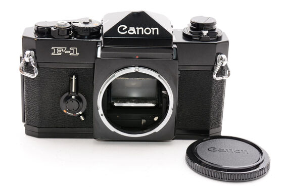 芦屋おすすめ CANON キヤノン F-1 ボディ フィルムカメラ 前期の買取価格 売るなら百獣のカメラ買取王が高価買い取り
