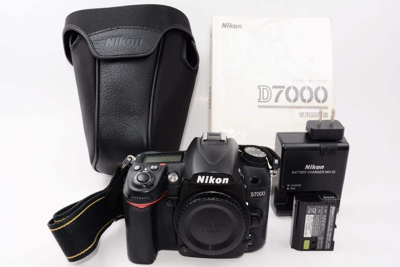 Nikon ニコン デジタル一眼レフカメラ D7000 ボディ