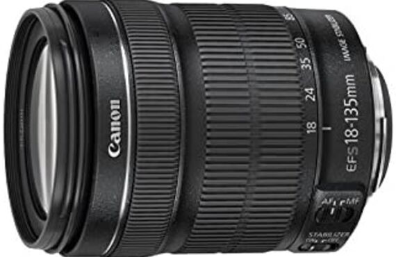 多可町のおすすめ Canon キヤノン EF-S18-135mm F3.5-5.6 IS STM APS-C対応 の買取価格 百獣の買取王が高価買い取り 
