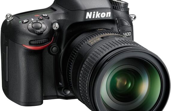 三重のおすすめ Nikon ニコン D600 28-300レンズキット 高い買取価格 売るならカメラ買取王 カメライオンが高価買取