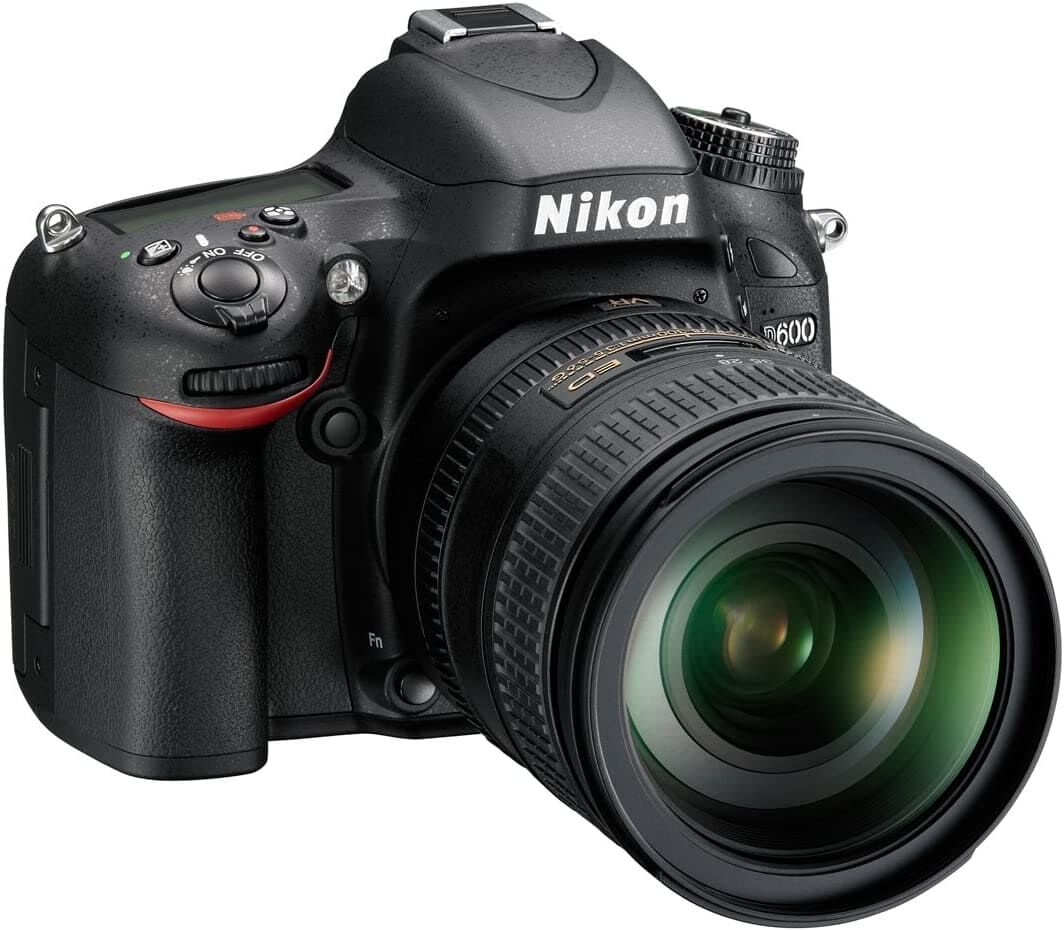 Nikon ニコン デジタル一眼レフカメラ D600 28-300VRレンズキット AF-S NIKKOR 28-300mm f/3.5-5.6G ED VR付属 D600LK28-300