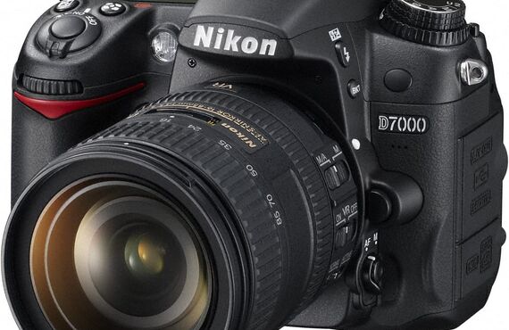 福崎町おすすめ Nikon ニコン D7000 AF-S DX NIKKOR 16-85mm f/3.5-5.6G ED VRの買取価格 百獣の買取王が高価買い取り