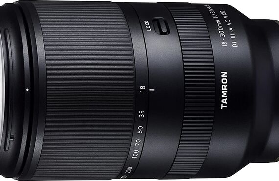 丹波篠山のおすすめ TAMRON タムロン 18-300mmF3.5-6.3DiⅢ-A VC VXD の買取価格 売るなら百獣の買取王が高価買い取り