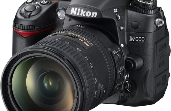 島根のおすすめ Nikon ニコン D7000 18-200VRIIキット 高い買取価格 売るならカメラ買取王 カメライオンが高価買取