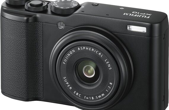 藤沢のおすすめ FUJIFILM 富士フイルム XF10 ブラック の高い買取価格 売るなら百獣の買取王が高価買い取り