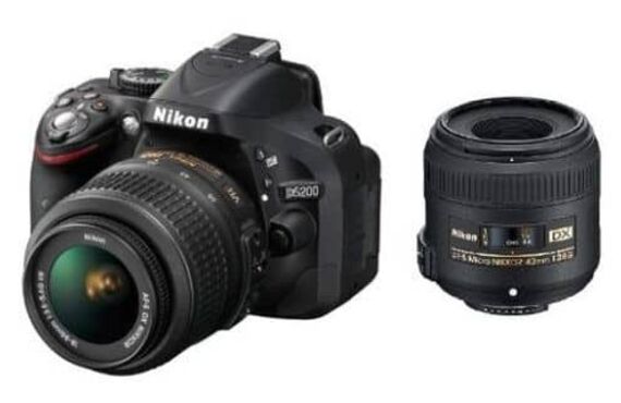 大和のおすすめ Nikon ニコン D5200 標準ズーム+マイクロレンズキット の高い買取価格 百獣の買取王が高価買い取り