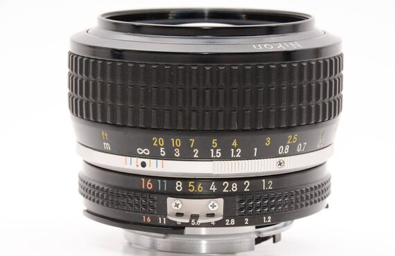 鎌倉のおすすめ Nikon ニコン Ai-s Nikkor 50mm F1.2 の高い買取価格 売るなら百獣の買取王が高価買い取り