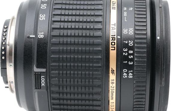茅ヶ崎のおすすめ TAMRON タムロン AF18-250mm F/3.5-6.3 Di II の高い買取価格 売るなら百獣の買取王が高価買い取り