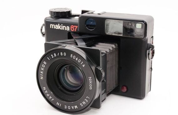 綾瀬のおすすめ PLAUBEL makina 67 NIKKOR 80mm F2.8 の高い買取価格 売るなら百獣の買取王が高価買い取り