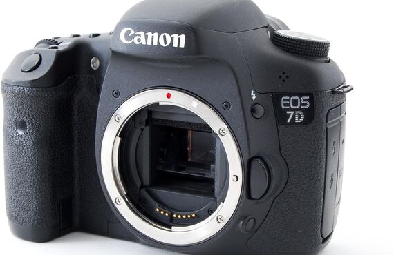 海老名のおすすめ Canon キヤノン EOS 7D ボディ の高い買取価格 売るなら百獣の買取王が高価買い取り