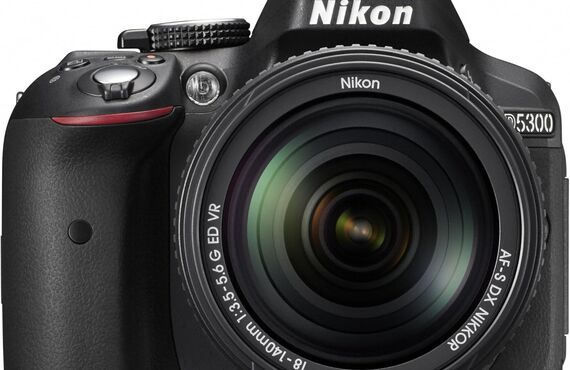 綾瀬のおすすめ Nikon ニコン D5300 18-140VR レンズキット の高い買取価格 売るなら百獣の買取王が高価買い取り