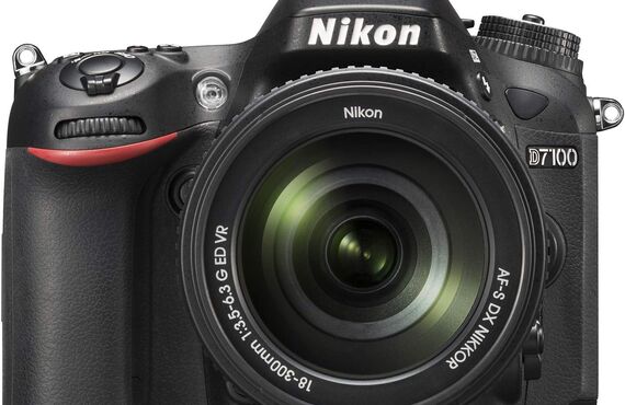 海老名のおすすめ Nikon ニコン D7000 18-300 VR スーパーズームキット の高い買取価格 百獣の買取王が高価買い取り