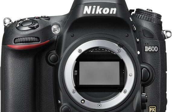 大和のおすすめ Nikon ニコン デジタル一眼レフカメラ D600 ボディ の買取価格 売るなら百獣の買取王が高価買い取り