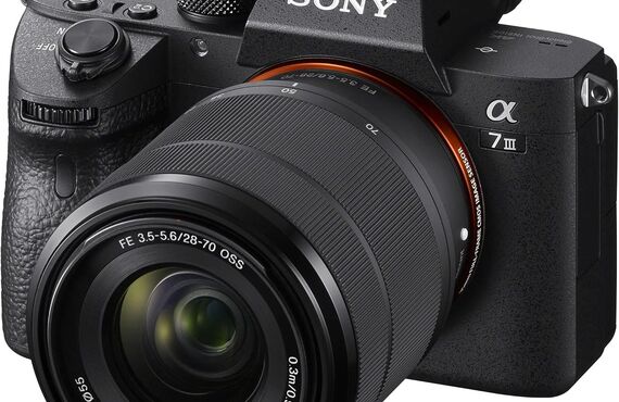 滋賀のおすすめ SONY ソニー α7 III ズームレンズキット の高い買取価格 売るなら百獣の買取王が高価買い取り