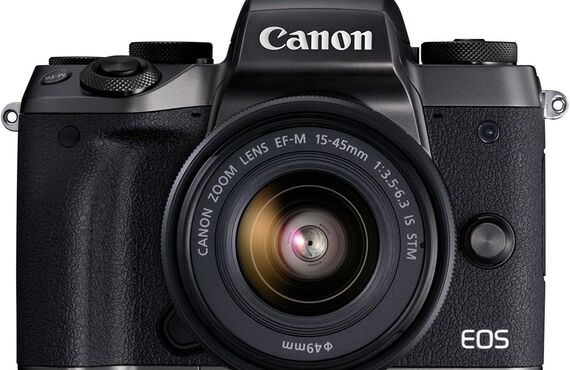 綾瀬のおすすめ Canon キヤノン EOS M5 EF-M15-45mm F3.5-6.3 IS STM 付属の高い買取価格 百獣の買取王が高価買い取り
