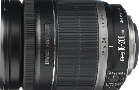 兵庫のおすすめ Canon キヤノン EF-S18-200mm F3.5-5.6 IS の高い買取価格 売るなら百獣の買取王が高価買い取り