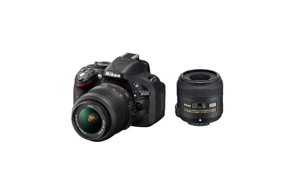 綾瀬のおすすめ Nikon ニコン D5200 標準ズーム+マイクロレンズキットの買取価格 売るなら百獣の買取王が高価買い取り