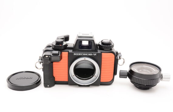 三宮おすすめ Nikon ニコン NIKONOS-V + NIKKOR 35mm の高い買取価格 売るなら百獣の買取王が高価買い取り