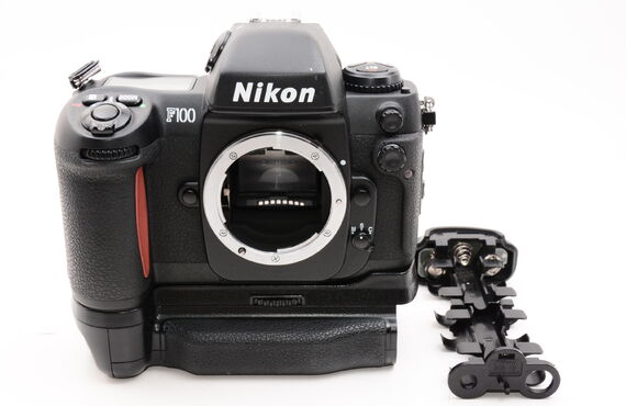 三宮おすすめ Nikon　F100　MB-15 の高い買取価格 売るなら百獣の買取王が高価買い取り