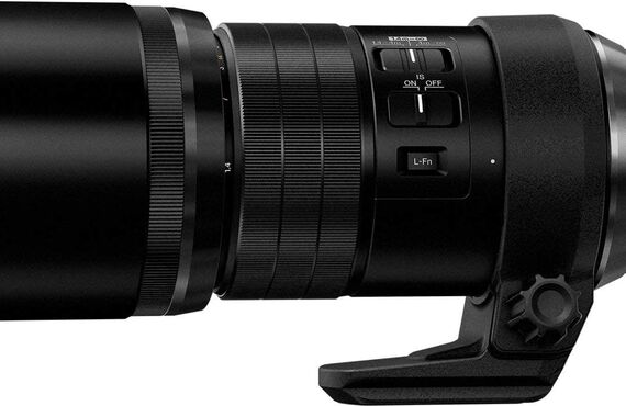 西宮のおすすめ OLYMPUS オリンパス 300mm F4.0の高い買取価格 売るなら百獣のカメラ買取 カメライオンが高価買い取り