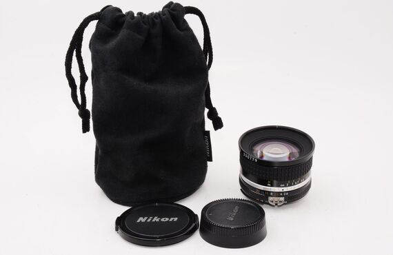 明石のおすすめ Nicon ニコン Nikkor 20mm F2.8 Ai-s の高い買取価格 売るなら百獣の買取王が高価買い取り 
