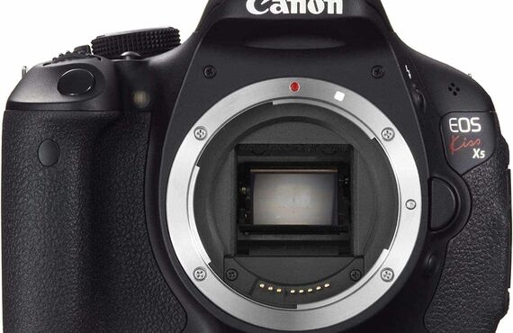 西宮のおすすめ Canon キャノン KISSX5-BODYの高い買取価格 売るなら百獣のカメラ買取王 カメライオンが高価買い取り