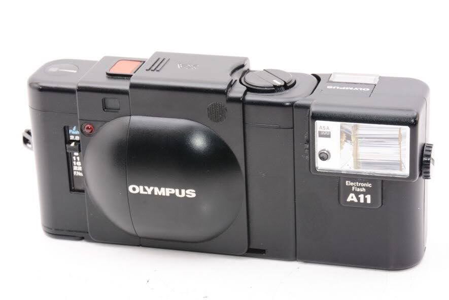 OLYMPUS オリンパス フィルムカメラ XA レンズ F.ZUIKO 1:2.8 f=35mm ボディ ブラック　A11つき