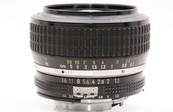 西宮おすすめ ニコン Nikon Ai-s Nikkor 50mm F1.2の高い買取価格 売るなら百獣のカメラ買取王が高価買い取り