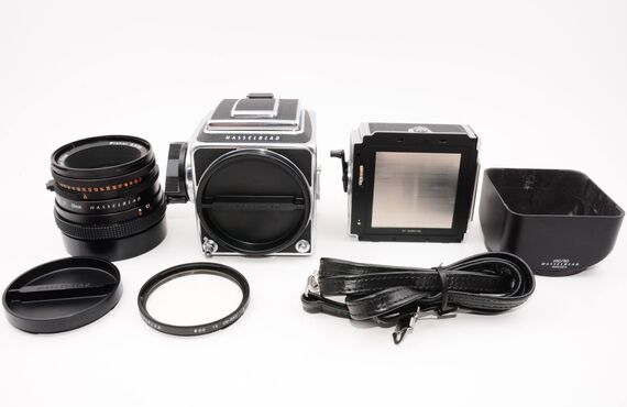 明石おすすめ Hasselbladハッセルブラッド CM+CF 80mm f2.8+A12 の高い買取価格 売るなら百獣の買取王が高価買い取り 