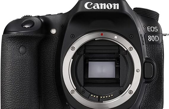 カメラレンタル神戸のおすすめレンズ・ビデオカメラ買取王カメライオンCANON EOS 80D ボディ 一眼レフ