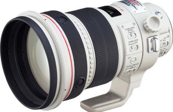 カメラレンタル神戸のおすすめレンズ・ビデオカメラ買取王カメライオンCANON EF135mm F2L USM 単焦点レンズ