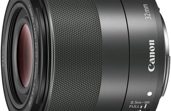 梅田のおすすめ canon キャノン EF-M32mm F1.4 の買取価格 売るなら百獣のカメラ買取王 カメライオンが高価買い取り